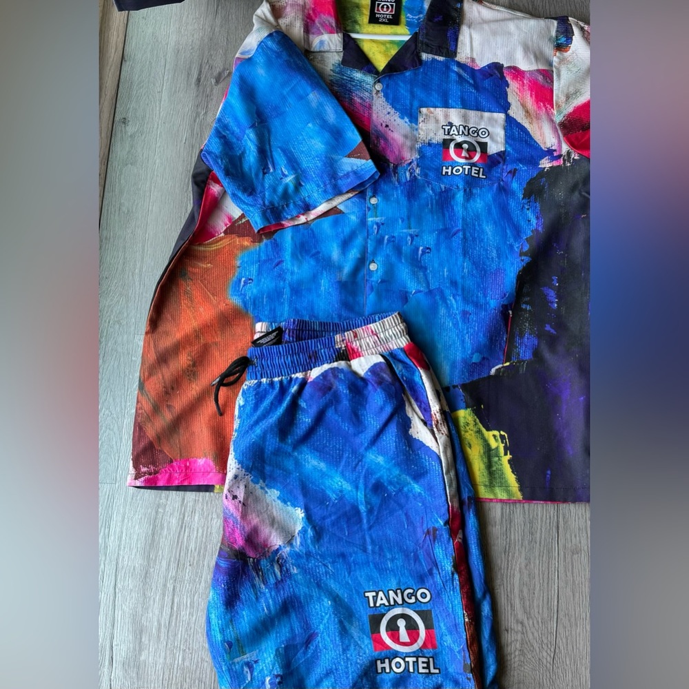 Lightly used Tango Hotel outfit 2xl